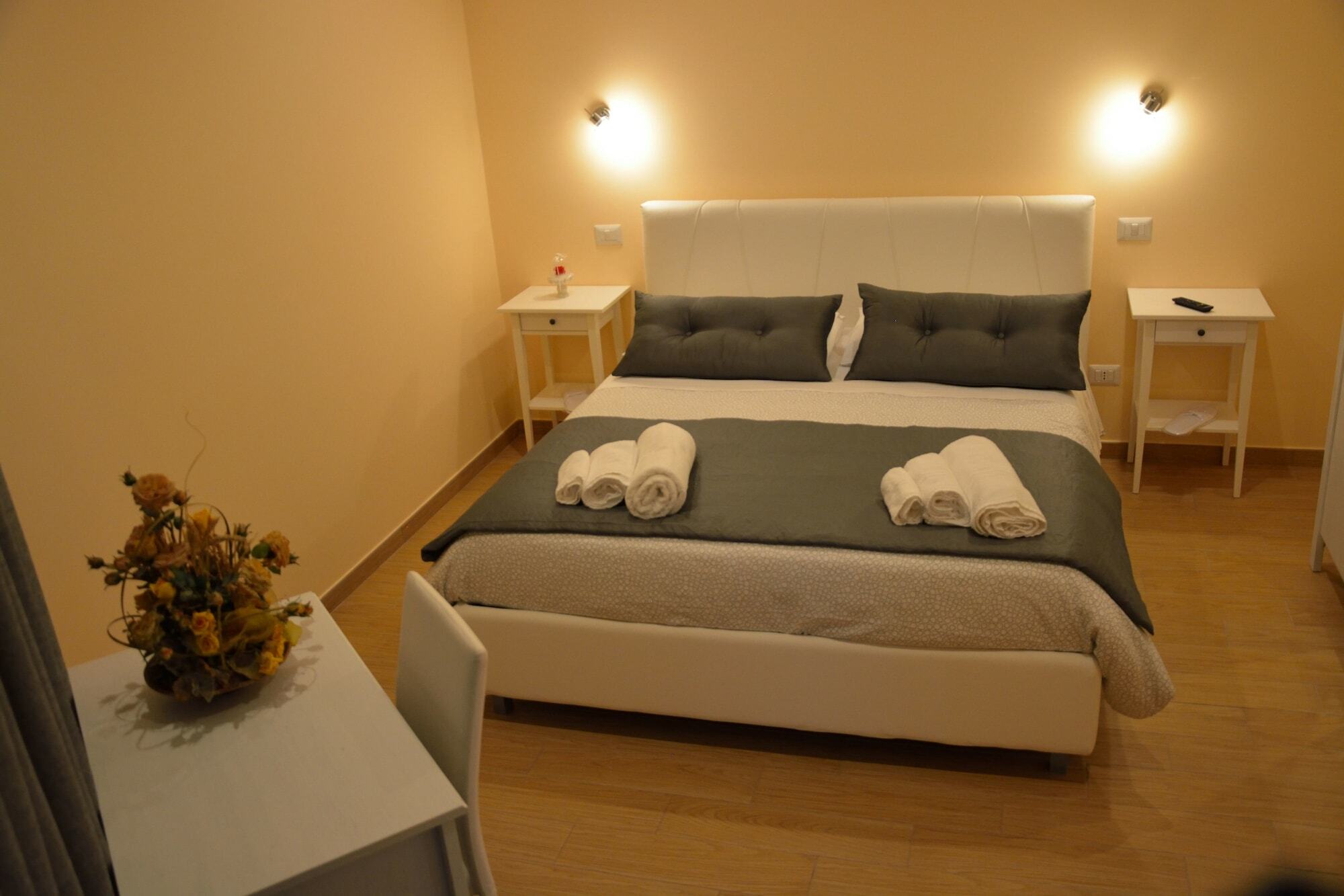 B&B "Croce Nivera" Vibo Valentia Εξωτερικό φωτογραφία