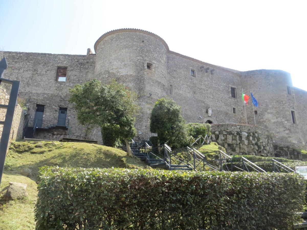 B&B "Croce Nivera" Vibo Valentia Εξωτερικό φωτογραφία